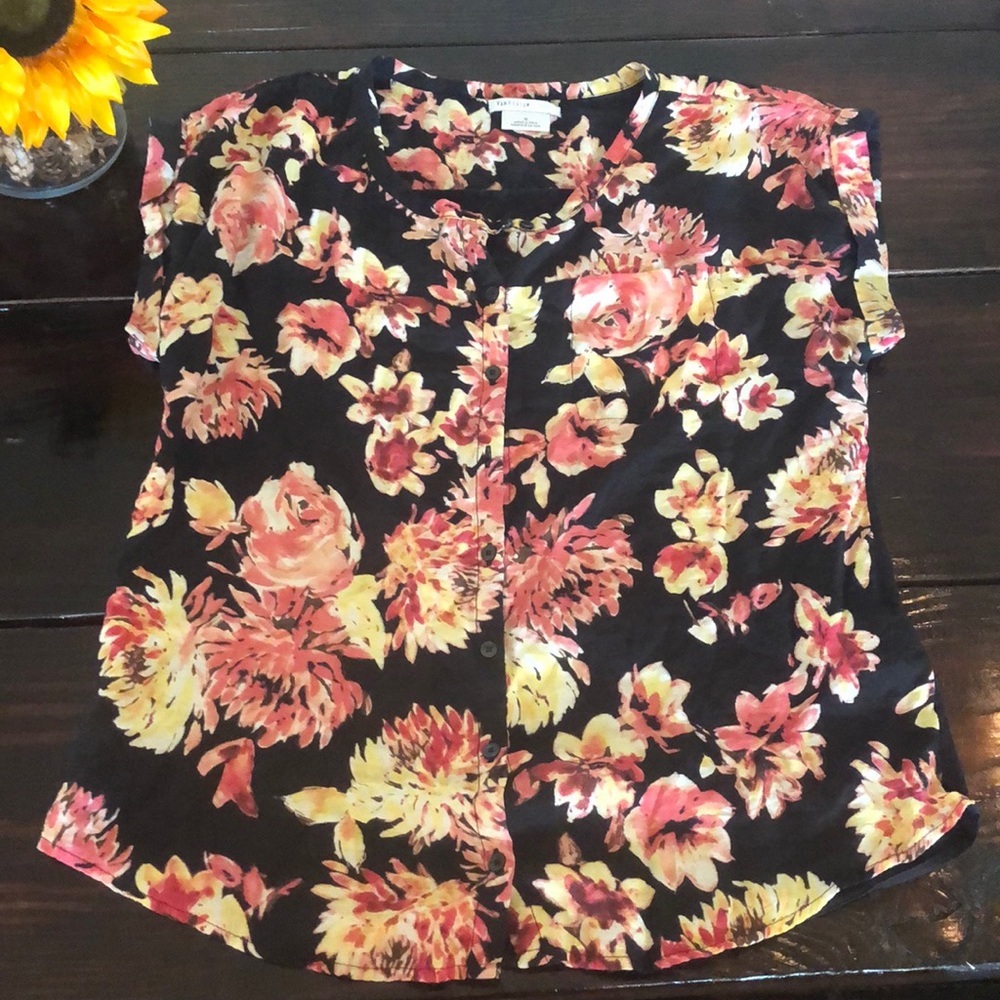 VanHeusen Top Size M